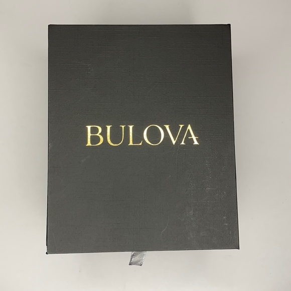 NIB Bulova x Disney Cinderella Coach Watch - Picture 3 of 7